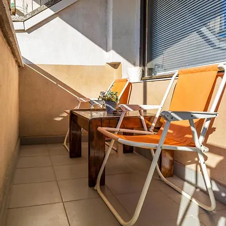 Spacious 2-bedroom Maisonette In Centre By Flat Mаnager Apartment *