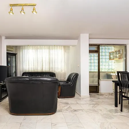 Spacious 2-bedroom Maisonette In Centre By Flat Mаnager * Plovdiv